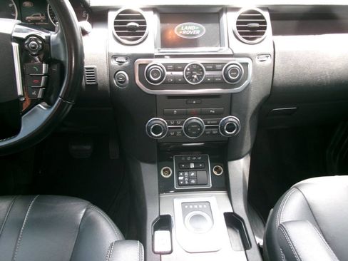 Used 2015 Land Rover LR4 HSE AWD/4WD image 20