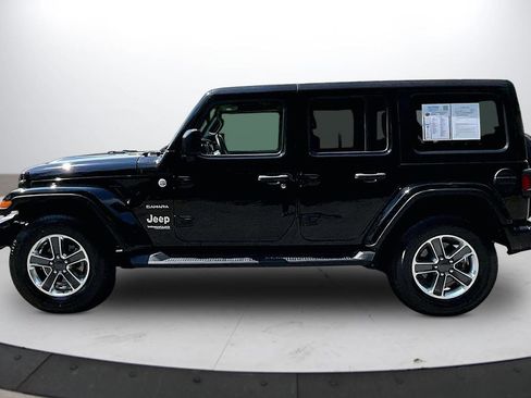Certified 2022 Jeep Wrangler Unlimited Sahara w/ Cold Weather Group AWD/4WD image 5