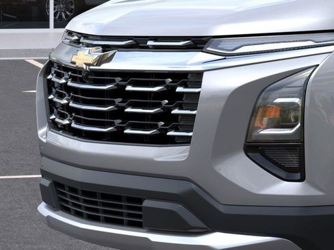 New 2026 Chevrolet Equinox LT w/ Convenience Package II AWD/4WD image 13