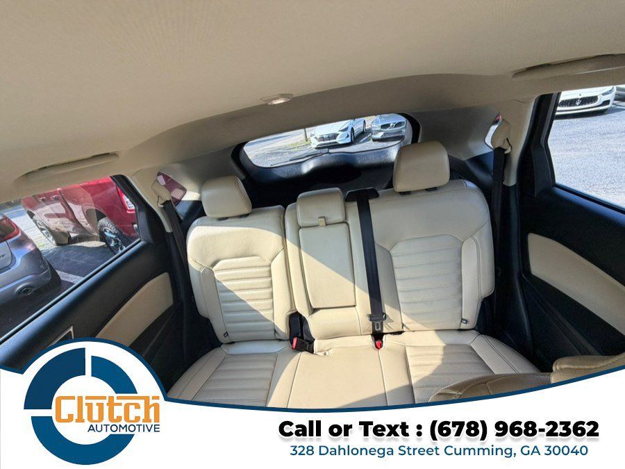 Used 2017 Ford Edge SEL w/ Equipment Group 201A AWD/4WD image 14