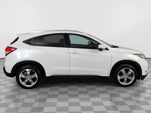 Used 2017 Honda HR-V EX-L image 9