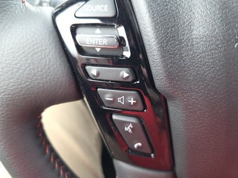 Used 2026 Nissan Frontier PRO-4X w/ Pro-4x Convenience Package image 14