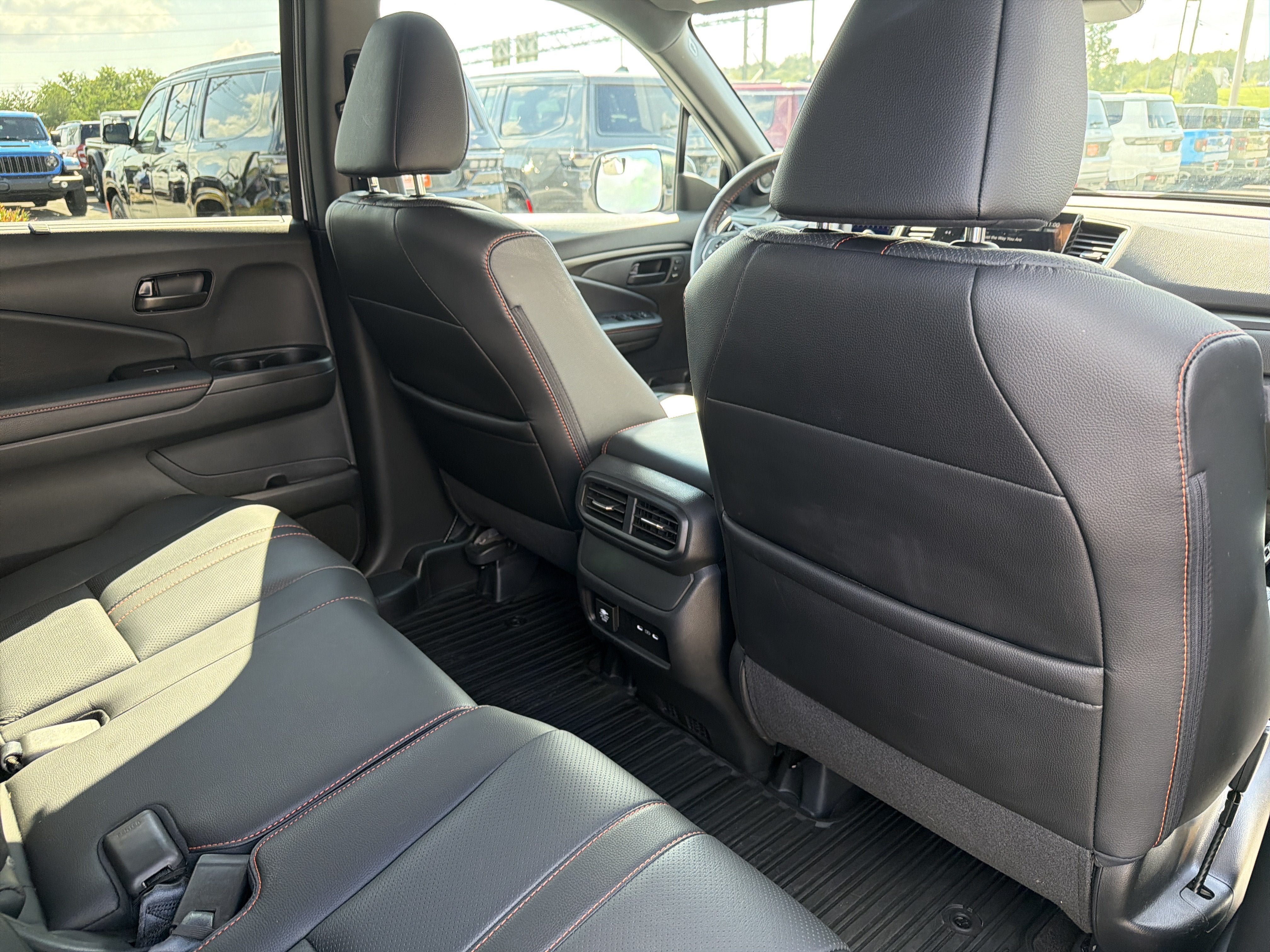 Used 2025 Honda Passport TrailSport image 26