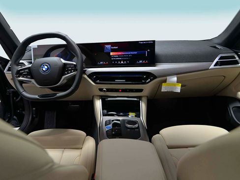 Used 2025 BMW i4 eDrive40 w/ Parking Assistance Package image 12