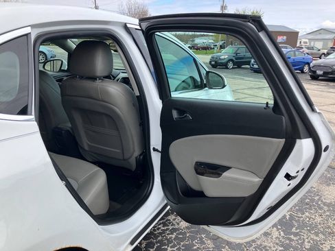 Used 2014 Buick Verano Convenience FWD image 38