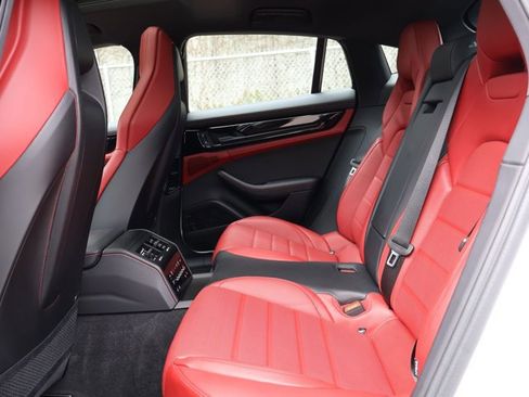 Used 2025 Porsche Panamera 4 image 22