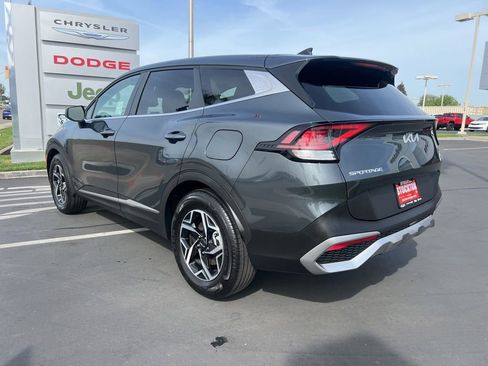 Used 2025 Kia Sportage LX image 12