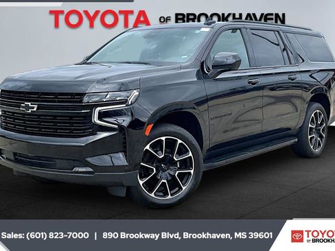 Used 2024 Chevrolet Suburban RST RWD image 10