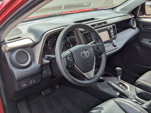 Used 2013 Toyota RAV4 XLE image 12
