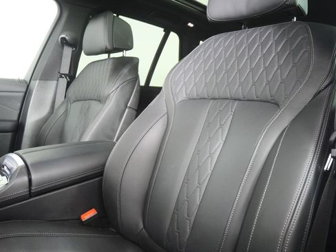 Used 2026 BMW X5 xDrive40i w/ Executive Package AWD/4WD image 9