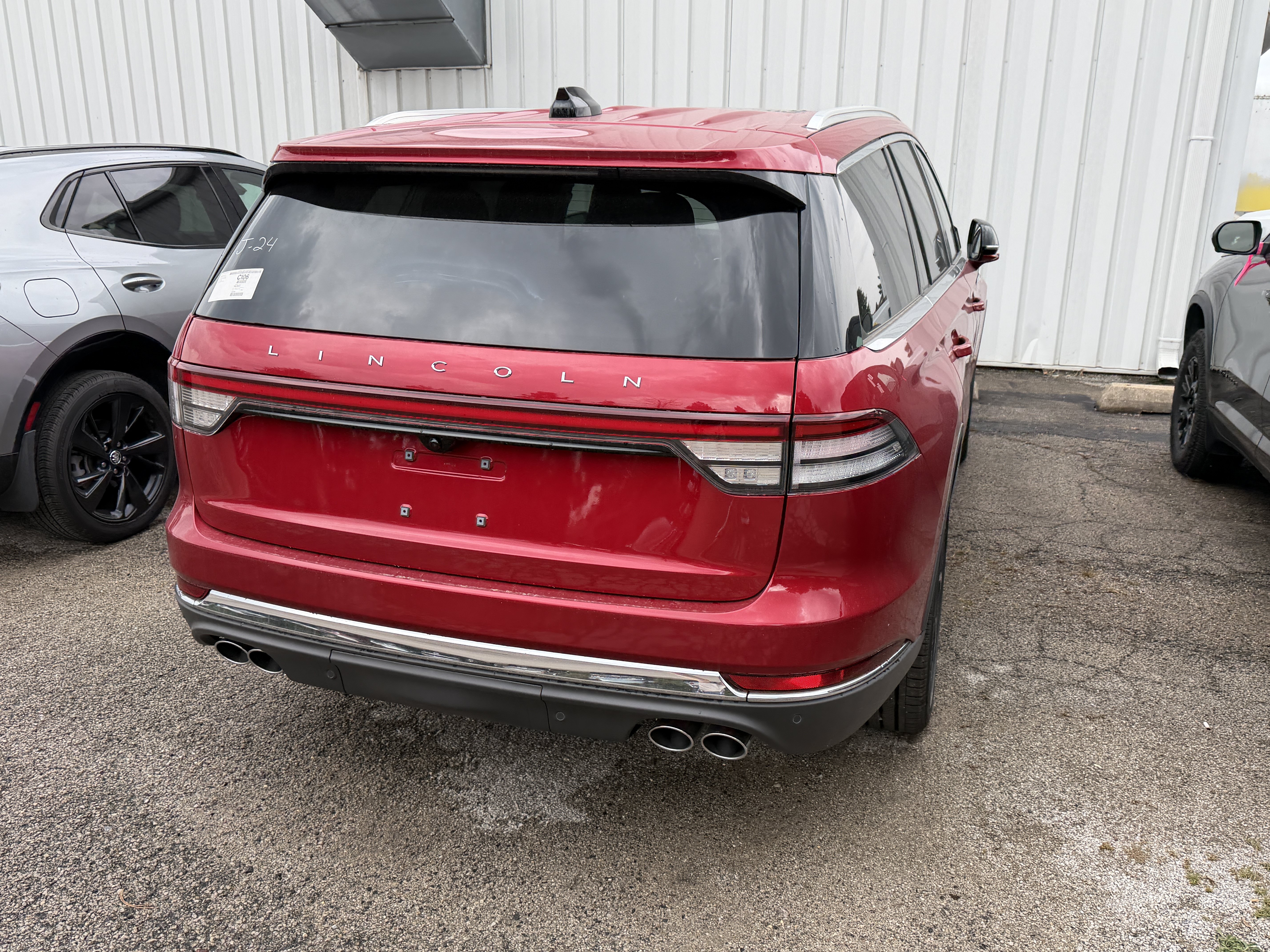 New 2026 Lincoln Aviator Reserve AWD/4WD image 12