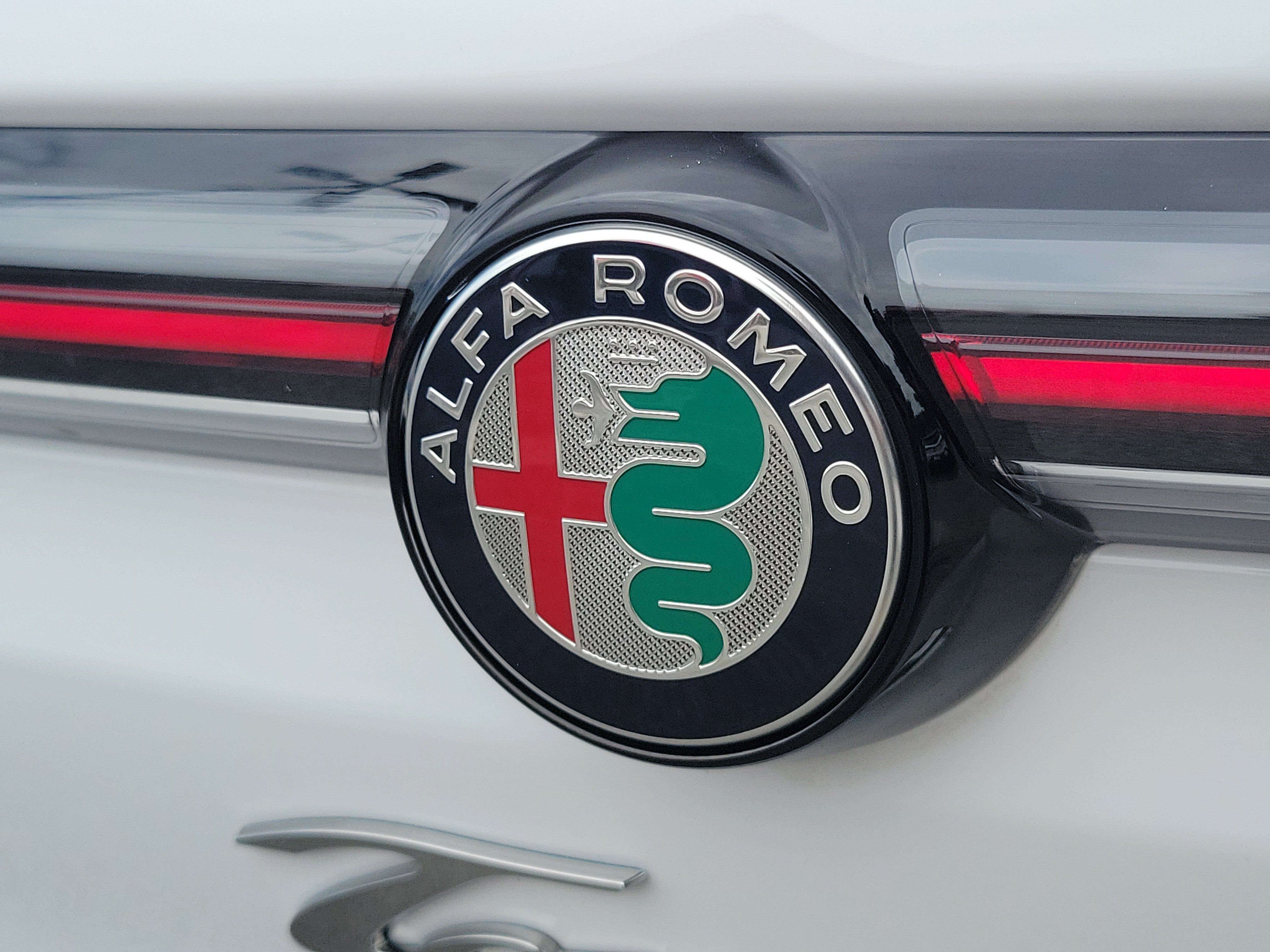 Used 2024 Alfa Romeo Tonale Ti AWD/4WD image 6