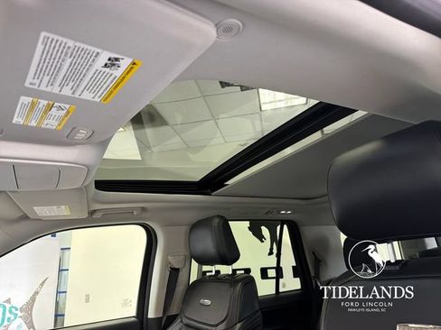 Certified 2025 Ford Expedition Platinum AWD/4WD image 27