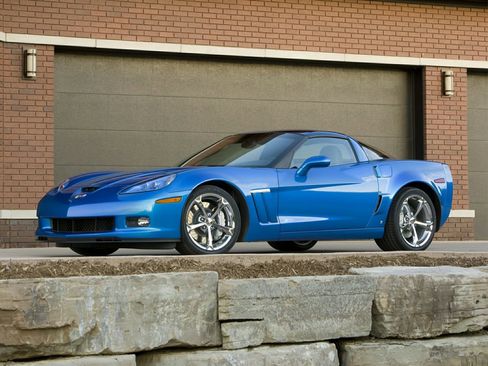 Used 2013 Chevrolet Corvette Grand Sport w/ 2LT Preferred Equipment Group image 1