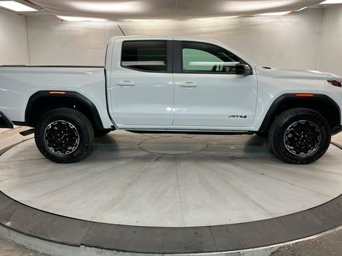 Used 2026 GMC Canyon AT4 AWD/4WD image 7