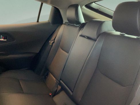 Used 2025 Toyota Prius XLE FWD image 26
