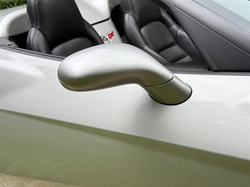 Used 2008 Chevrolet Corvette Convertible w/ Preferred Equipment Group RWD image 35
