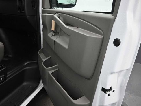New 2025 GMC Savana 2500 w/ Driver Convenience Package RWD image 19