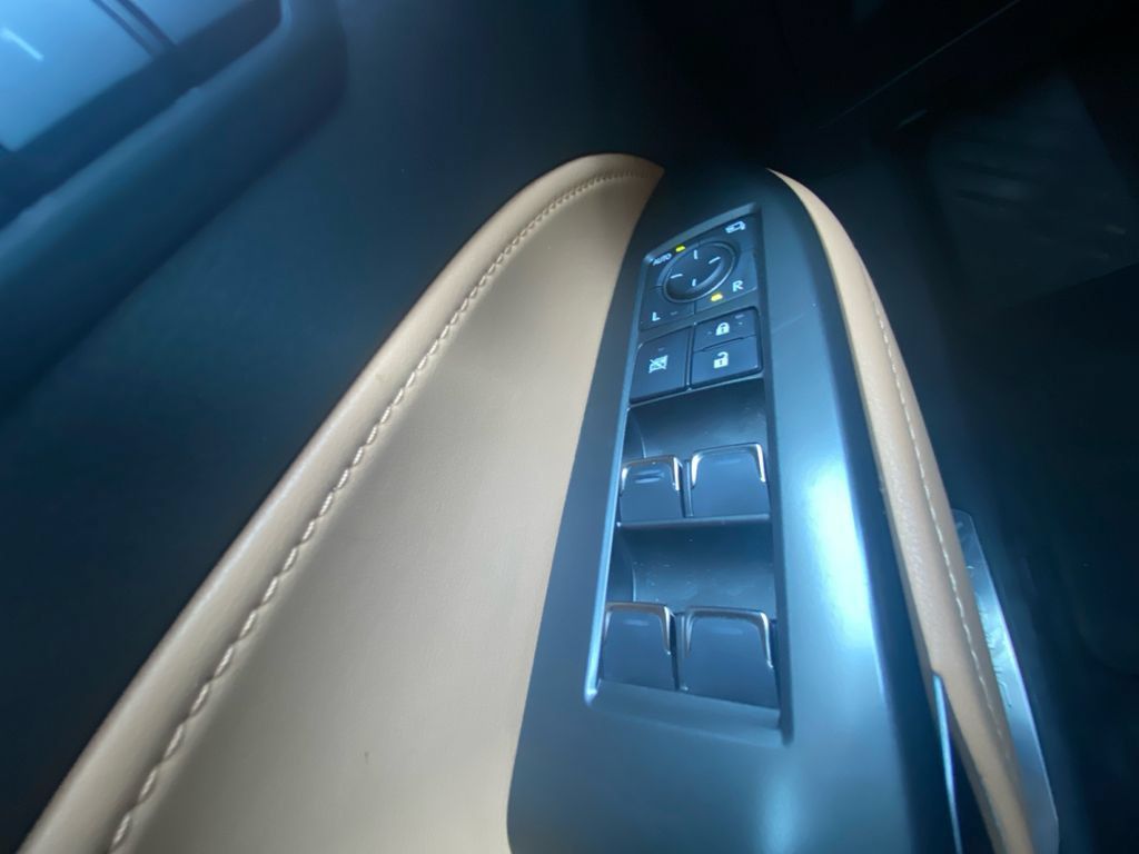 Used 2024 Lexus NX 350 AWD image 17