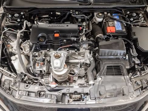 Used 2024 Honda Civic Sport image 3