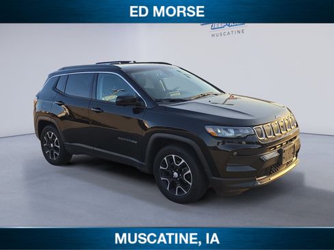Used 2022 Jeep Compass Latitude w/ Sun and Sound Group FWD image 7