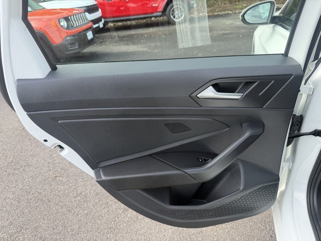 Used 2025 Volkswagen Jetta S FWD image 23
