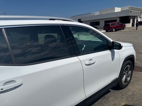 Used 2019 GMC Terrain SLT w/ Preferred Package AWD/4WD image 11
