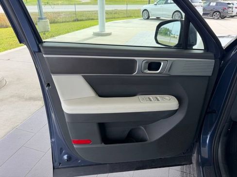 Used 2025 Hyundai Santa Fe SEL FWD image 12