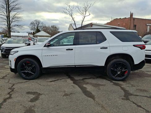 Used 2024 Chevrolet Traverse Premier w/ Redline Edition image 5
