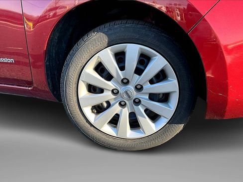 Used 2015 Nissan Leaf S w/ Charge Package image 2