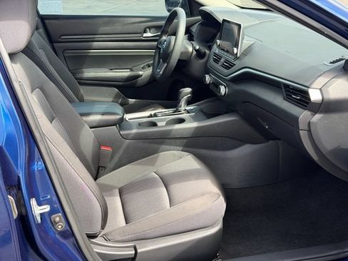 Used 2020 Nissan Altima 2.5 S FWD image 19