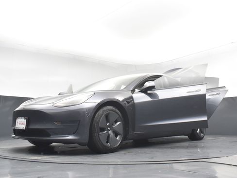 Used 2021 Tesla Model 3 Long Range image 30