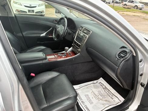 Used 2008 Lexus IS 250 AWD image 8