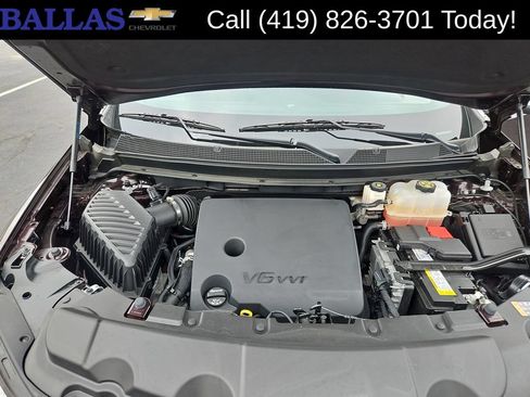 Used 2023 Chevrolet Traverse LT FWD image 34