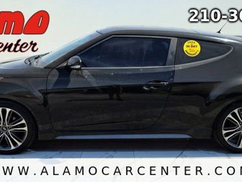 Used 2016 Hyundai Veloster Turbo image 2