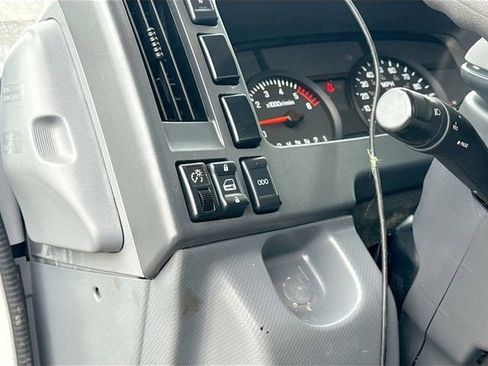 Used 2019 Isuzu NPR HD image 8