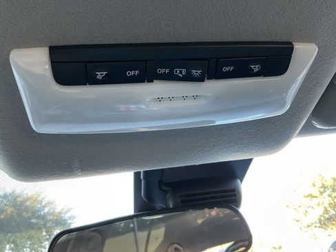 New 2025 Nissan Versa SV w/ Trunk Package image 25