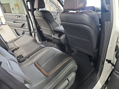 New 2026 Nissan Armada SL AWD/4WD image 11