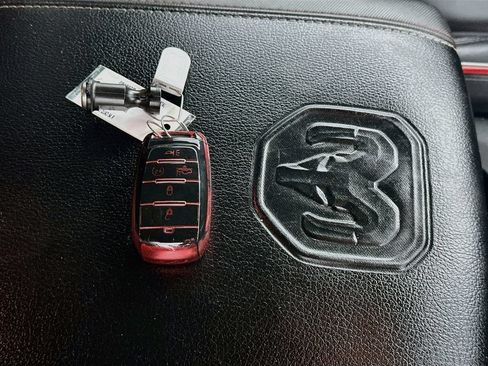 Used 2020 RAM 1500 Rebel AWD/4WD image 34