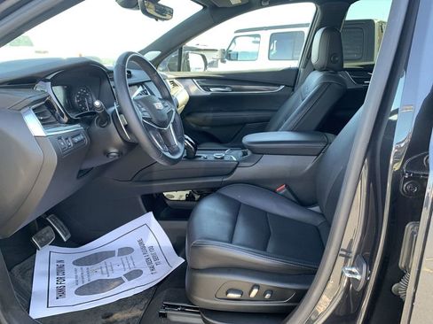 Certified 2023 Cadillac XT5 Sportv w/ Technology Package image 17