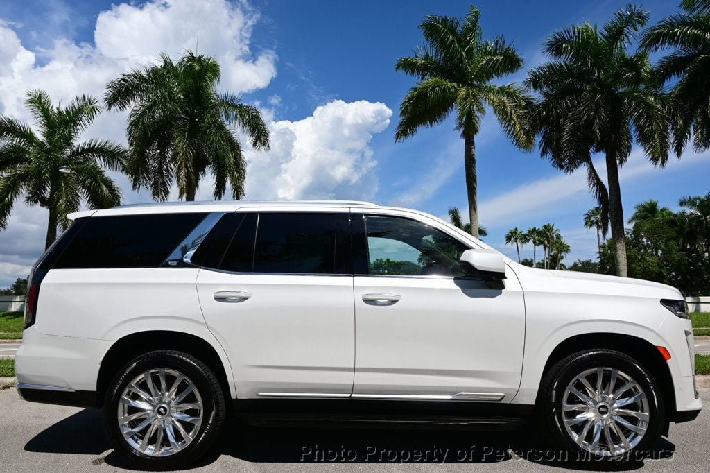 Used 2021 Cadillac Escalade Premium Luxury RWD image 2