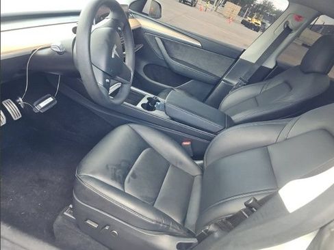Used 2024 Tesla Model Y Performance AWD/4WD image 4