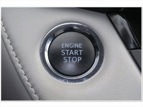 Certified 2016 Toyota RAV4 Limited image 48