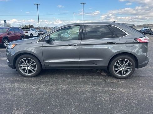Used 2021 Ford Edge Titanium w/ Class II Trailer Tow Package image 2