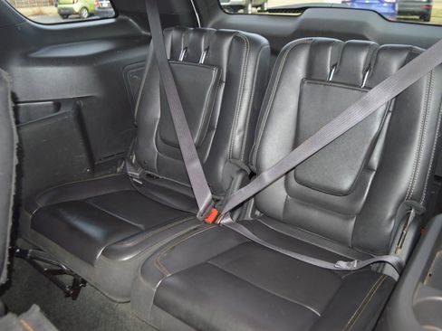 Used 2013 Ford Explorer Sport image 19