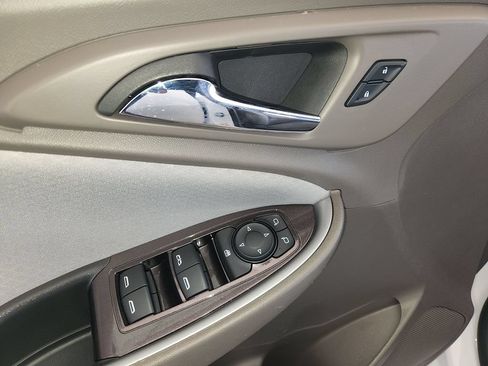 Used 2025 Chevrolet Malibu LT FWD image 29