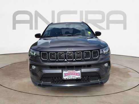 Used 2024 Jeep Compass Latitude w/ Altitude Special Edition AWD/4WD image 3