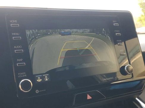 Used 2021 Toyota Venza XLE w/ Softex Package image 28