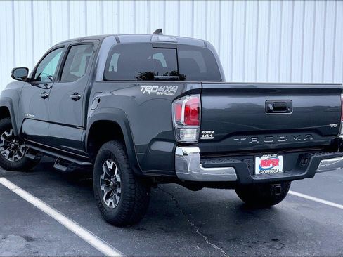 Used 2023 Toyota Tacoma TRD Off-Road AWD/4WD image 10