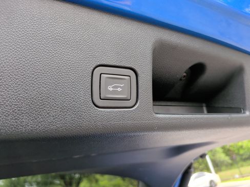 Used 2024 Chevrolet Equinox EV LT FWD image 42